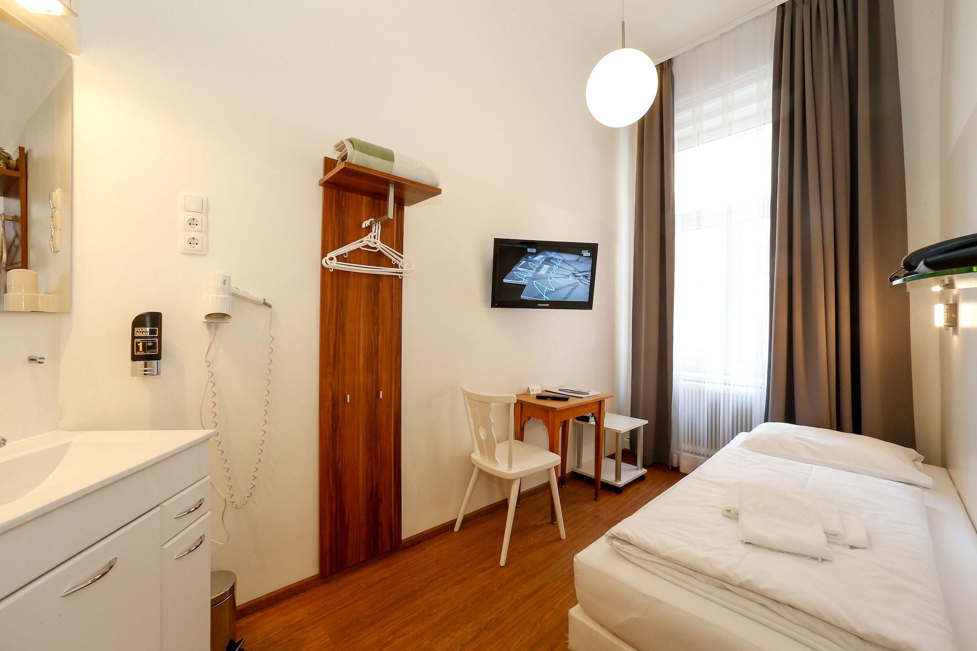 Timeout City Hotel, 5 Min To City Center, Self Check In Vienna Exterior photo